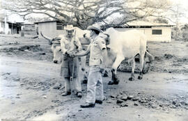 Fotografía que sirvió de portada al primer número de la revista de la Guardia Rural. Aparece en e...
