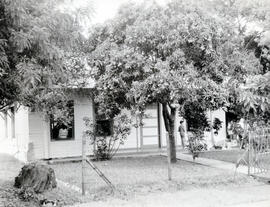 Fotografía de una casa de habitación propiedad del Doctor Ricardo Moreno Cañas en Río Segundo de ...