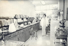 Fotografía con la imagen del laboratorio de Histopatología de la Facultad de Microbiología de la ...