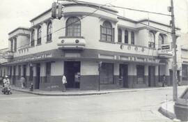 Fotografía del edificio del Bar El Encanto. Situado en avenidas 10 y 12, calle central San José
