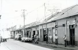 Fotografía de algunos locales comerciales ubicados en avenida 5-7, calle 8 acera norte, llamado a...