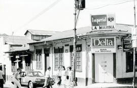 Fotografía del Bar La Marina, situado en avenida 4, calle 4, esquina suroeste San José