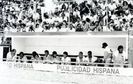 Fotografías del partido de fútbol entre los equipos Deportivo Saprissa y Municipal Puntarenas, re...