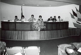Fotografía de la mesa principal en la sesión inaugural del Seminario sobre Administración y Conse...