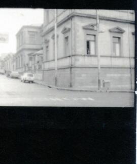 Fotografías del edificio del Colegio Superior de Señoritas, antigua sede de la Escuela Vitalia Ma...