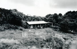 Fotografías de la Casa Refugio de Ojo de Agua, albergue de los pioneros en tránsito a la Zona Sur