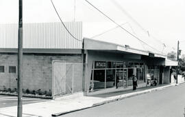 Fotografías del Centro Intaco en el barrio La California, avenida 2, calle 21-25 San José