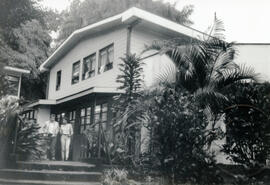 Fotografía con la imagen del edificio de la Oficina de Salud de la Universidad de Costa Rica San ...