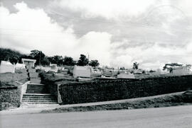 Fotografías con imágenes del cementerio de León Cortés San José