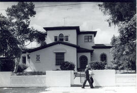 Fotografía de una residencia ubicada sobre el Paseo Colón. Calle 22 sur. San José