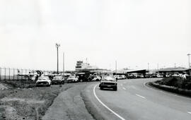 Fotografía de la autopista al aeropuerto Juan Santamaría en la parte cercana a la pista de aterri...