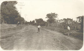 Fotografías de un trayecto de la carretera que conduce de Cinco Esquinas a La Uruca, San José Vis...