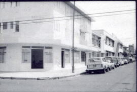 Fotografías de la calle tres por avenidas 14 y 18. San José