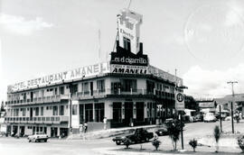 Fotografía del edificio del Hotel Restaurante Amónelli, situado a la entrada de San Isidro de El ...