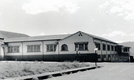 Fotografías con las imágenes del edificio de la Escuela Franklin Roosevelt, situado 100 metros al...