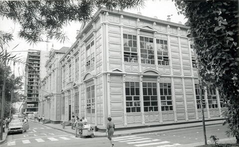 Open original Digital object