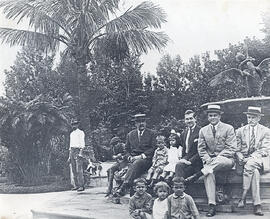 Fotografía con la imagen del Parque Central de San José Su fuente fue inaugurada con el primer se...