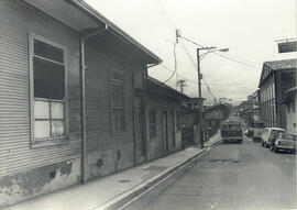 Fotografía de residencias situadas en avenida 6 calles 5-7, propiedad de la Caja Costarricense de...