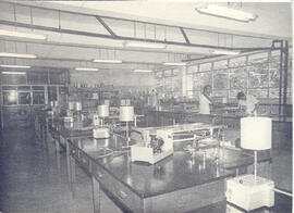 Fotografía con la imagen del laboratorio de investigación fisiológica de la Facultad de Medicina ...