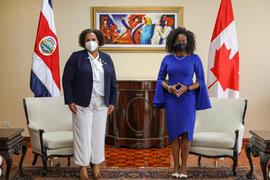 Fotografías de la Primer Vicepresidenta, Epsy Campbell Barr, en reunión con la nueva Embajadora d...