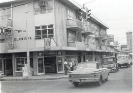 Fotografía. Vista del edificio El Crisol. Situado en avenidas 8 , calle 9. San José