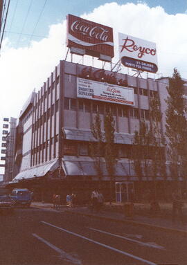 Fotografía del edificio Tienda La Gloria, sobre avenida central, calle 4-6 San José