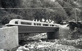 Negativos de puente sobre Río Virilla Las Nubes de Coronado
