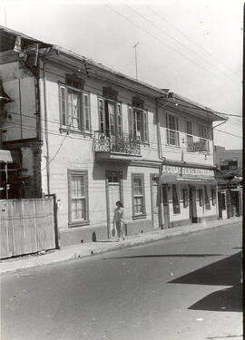 Fotografía de casa de habitación. Situada en avenidas central y 2, calle 11, lado oeste San José ...
