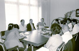 Fotografías de los firmantes del contrato para la construcción del edificio del Archivo Nacional ...