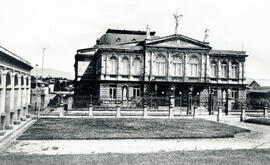 Fotografía del Teatro Nacional en 1909. San José