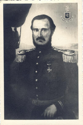 Fotografías con imágenes del Teniente Coronel Luciano Peralta San José