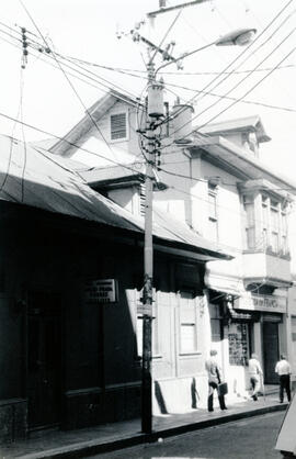 Fotografía de la tienda de pasamanería la Rosa de Francia, ubicada en avenida 3-5, calle 4 San José