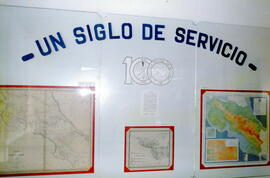 Fotografías de la inauguración de la exposición Un siglo de Servicio, en el centenario del Instit...