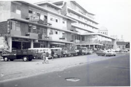 Fotografía ampliación de la avenida segunda. Vista de las calles 3 y 5, se aprecia el edificio qu...