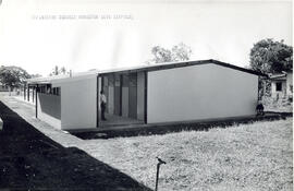 Fotografía de los pabellones de la escuela Monseñor Luis Leipold. Cañas. , Guanacaste