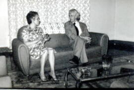 Fotografía de la Dirección del Archivo Nacional. Aparecen: Jorge Alvarado Marín, Luis Alberto Que...