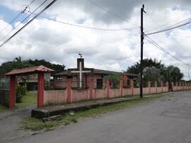 Fotografía de la iglesia católica María Auxiliadora, en Roxana de Pococí