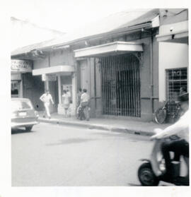 Fotografía del Edificio de la Joyería y Relojería Quesada. Situada en avenida 3, calles 2 y 4. Sa...