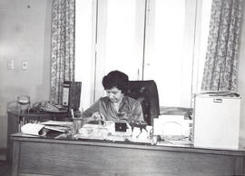 Fotografía de Luz Alba Chacón de Umaña, Directora General del Archivo Nacional