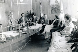 Fotografía con la imagen de la visita de Francisco Antonio Pacheco, Ministro de Educación, al Con...