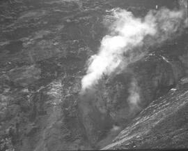 Negativo del volcán Irazú. Cartago
