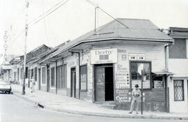 Fotografía de la Cantina La Leonesa, situada en avenida 10, calle 18, esquina noroeste San José