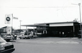 Fotografía de la estación de Servicio San Carlos. Se encuentra ubicada 300 metros al norte de la ...