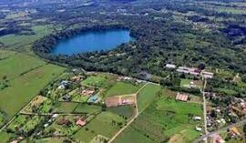 Fotografía de la Laguna Hule y sus alrededores, Río Cuarto de Alajuela
