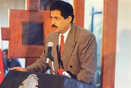 Fotografía de Jorge Sauma Aguilar, gerente general, en la Asamblea General Extraordinaria de Acci...