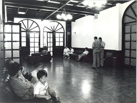 Fotografía de la Sala de Espera que se encuentra antes de la Fototeca y de la Sala de Libertadore...