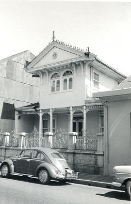 Fotografía de la casa de habitación número 309. Situada en avenida 7, calles 3 y 5. San José