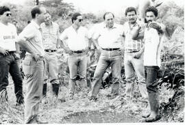Fotografía de la visita realizada por José María Figueres Olsen, Ministro de Agricultura y Ganade...