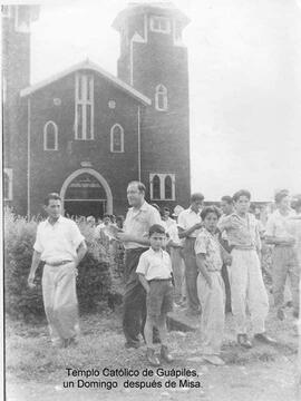 Fotografía de un templo católico en Guápiles