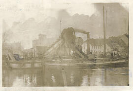 Fotografía de una draga de vapor, construída en 1910. J. Cassens, Oldeburg, Alemania constructore...